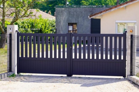 Les &eacute;tapes cl&eacute;s pour une pose de portail r&eacute;ussie &agrave; Varennes-sur-Seine
